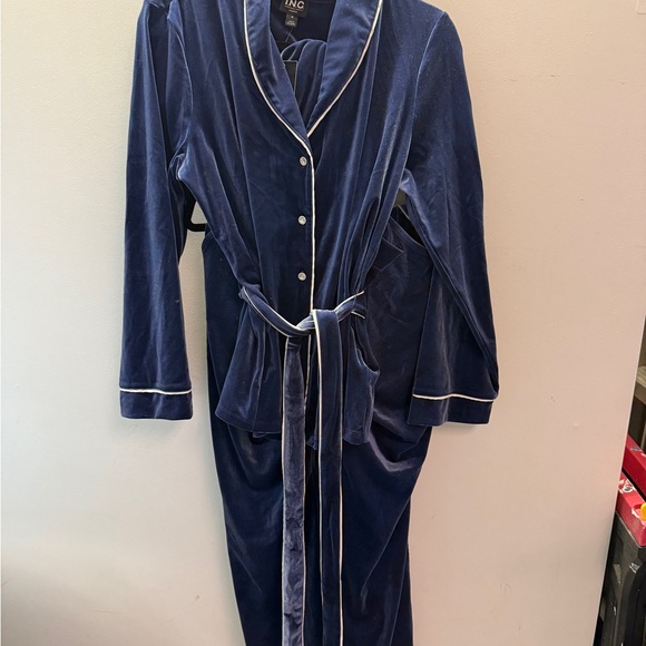 INC Women's Blue Velvet pajama set - Picture 2 of 5